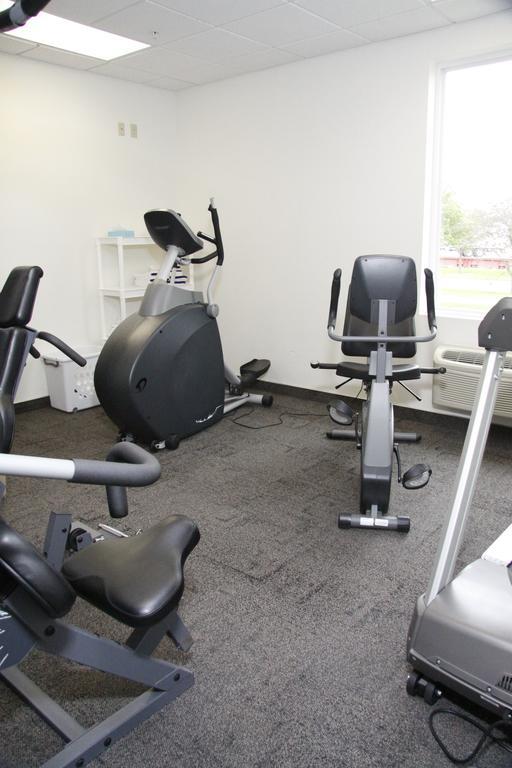 West Point Horizon Inn & Suites מראה חיצוני תמונה
