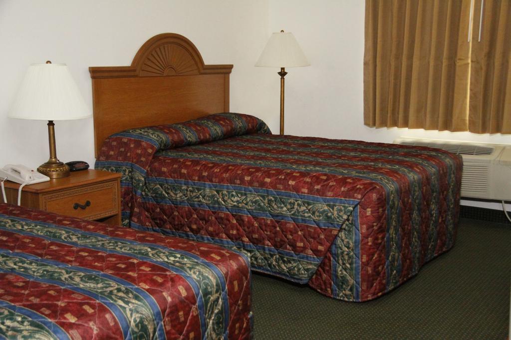 West Point Horizon Inn & Suites מראה חיצוני תמונה