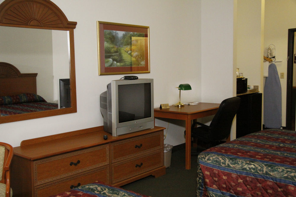 West Point Horizon Inn & Suites מראה חיצוני תמונה