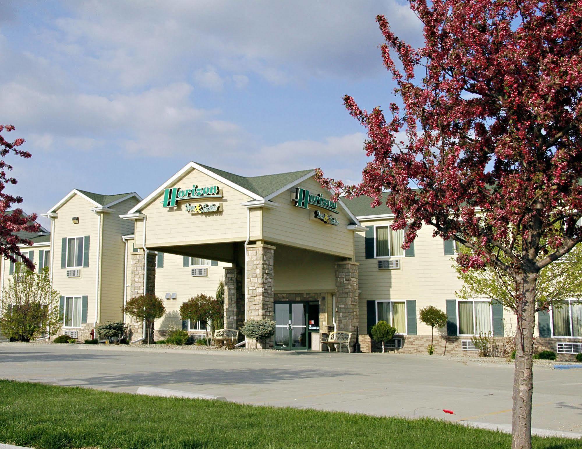 West Point Horizon Inn & Suites מראה חיצוני תמונה