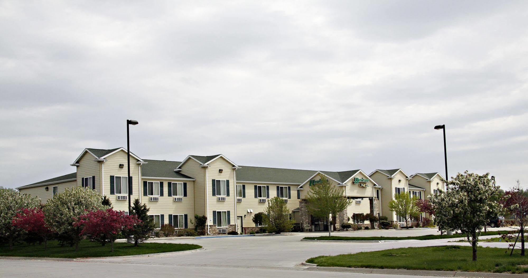 West Point Horizon Inn & Suites מראה חיצוני תמונה