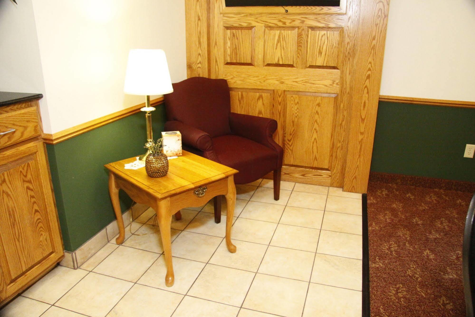 West Point Horizon Inn & Suites מראה חיצוני תמונה