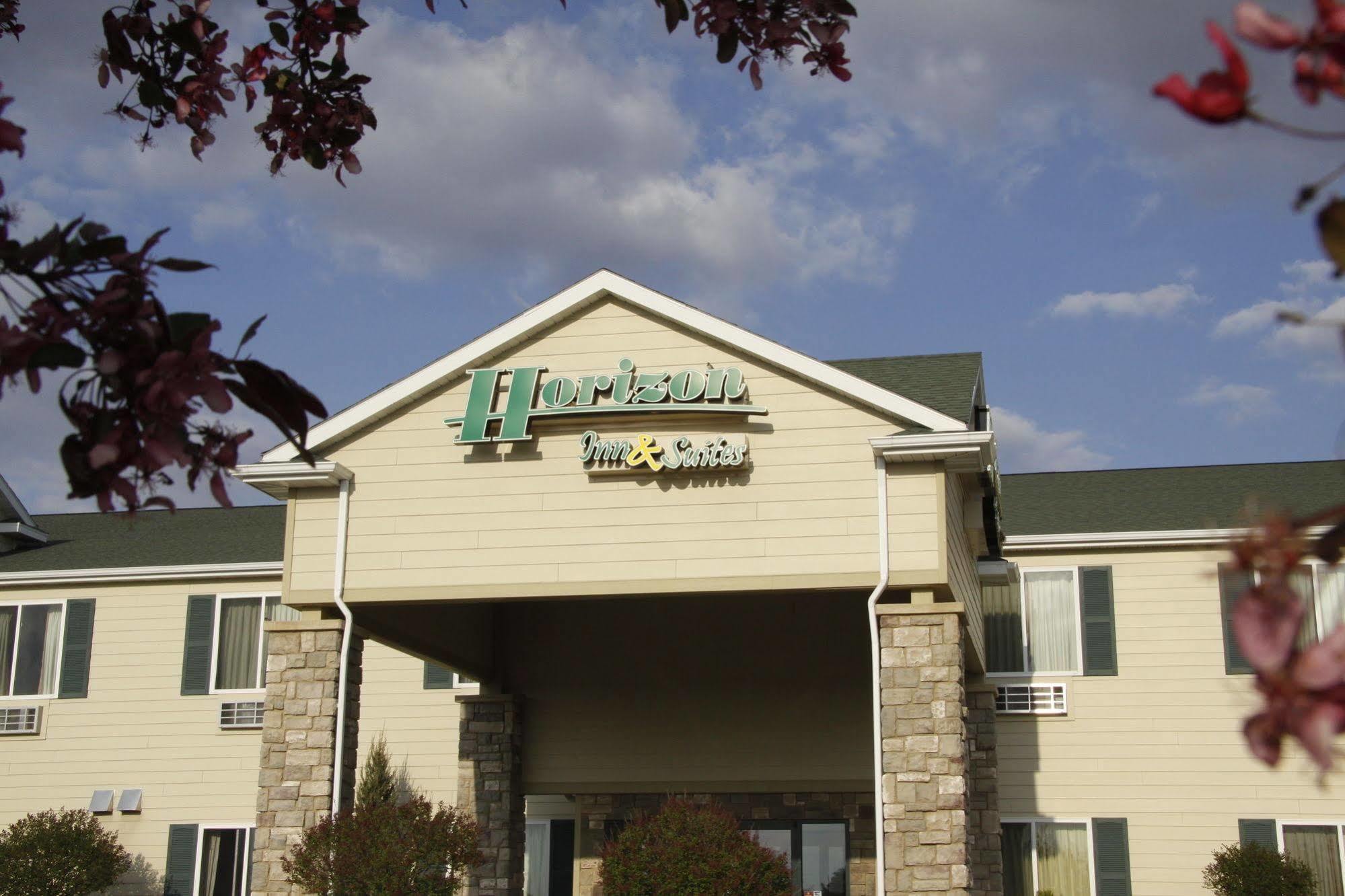 West Point Horizon Inn & Suites מראה חיצוני תמונה
