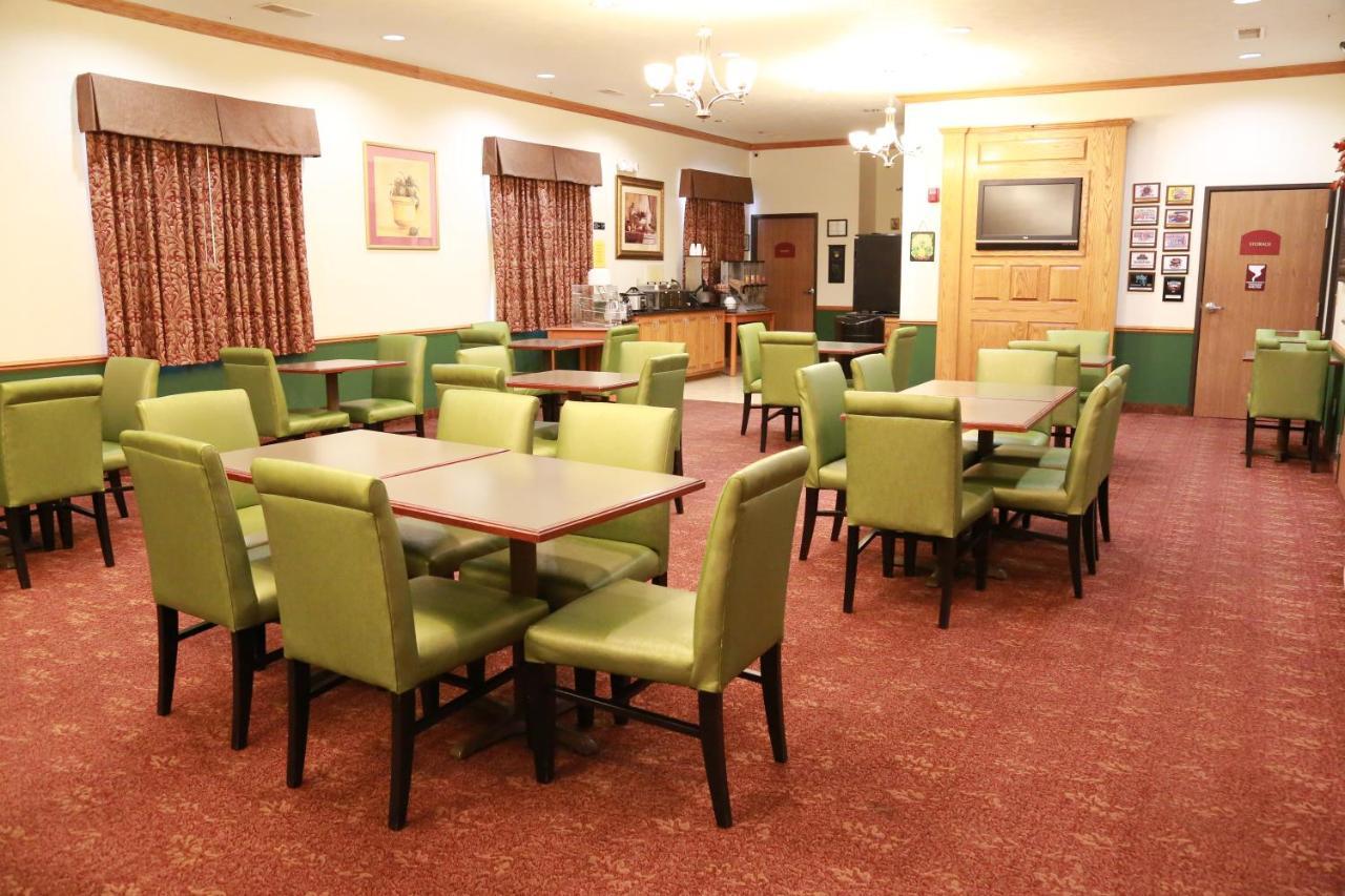 West Point Horizon Inn & Suites מראה חיצוני תמונה