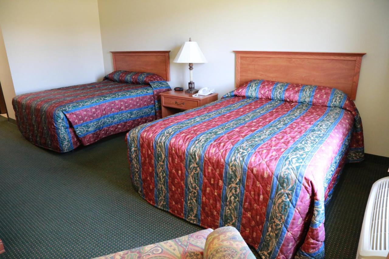 West Point Horizon Inn & Suites מראה חיצוני תמונה